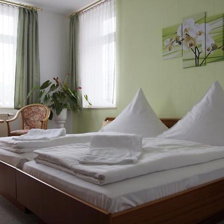 Ratskeller Thum Hotel Ngoại thất bức ảnh