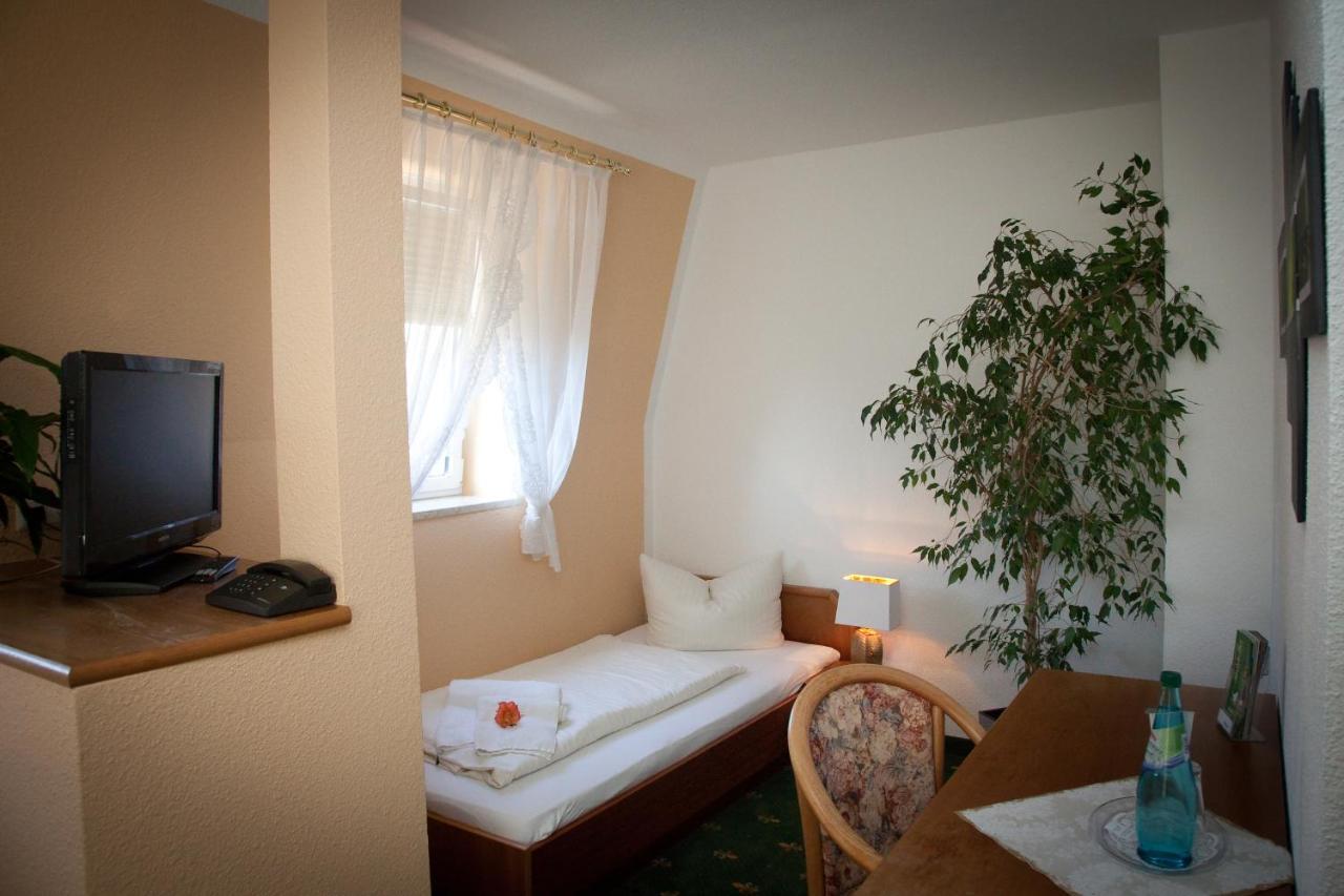 Ratskeller Thum Hotel Ngoại thất bức ảnh